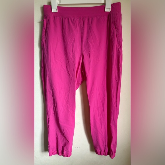 lululemon athletica Pants - Lululemon Vibrant Pink Jogger Pants